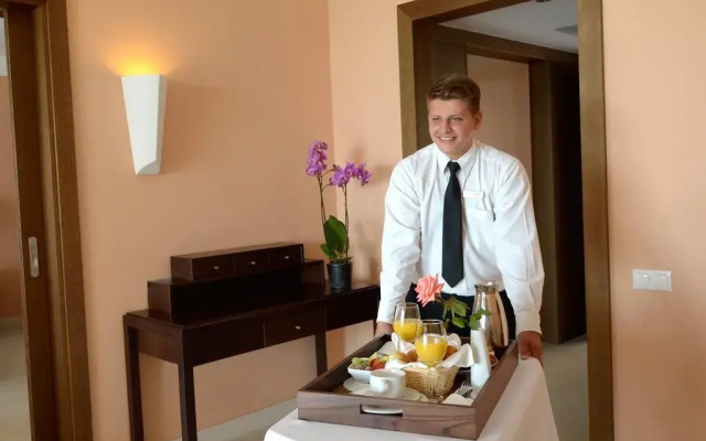 Atlantica Belvedere Resort - Adults Only