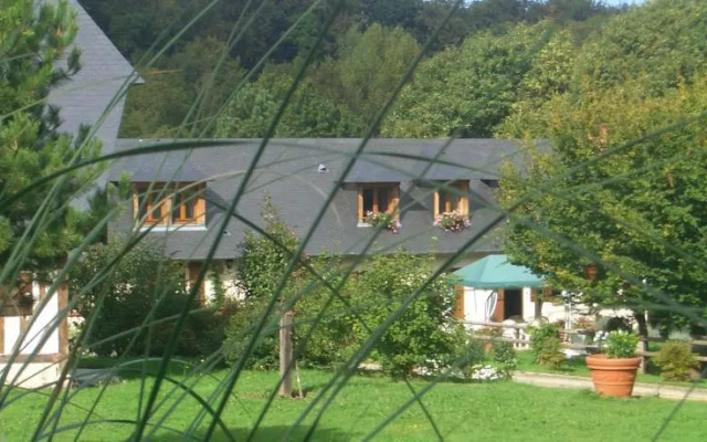 LAtelier du Petit Chemin qui Sent la Noisette