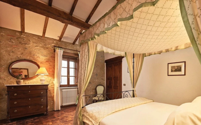 Unique Country House in an old Hamlet
