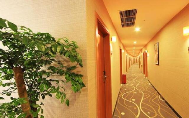 7 Days Premium Hotel Chongqing Yangjiaping Pedestrian Street Centre Branch