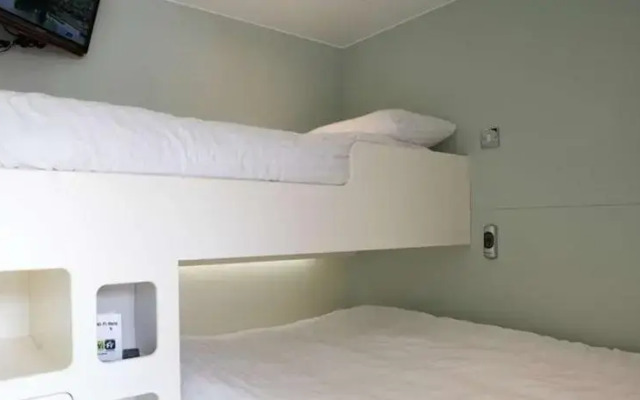Snoozebox Silverstone Hotel
