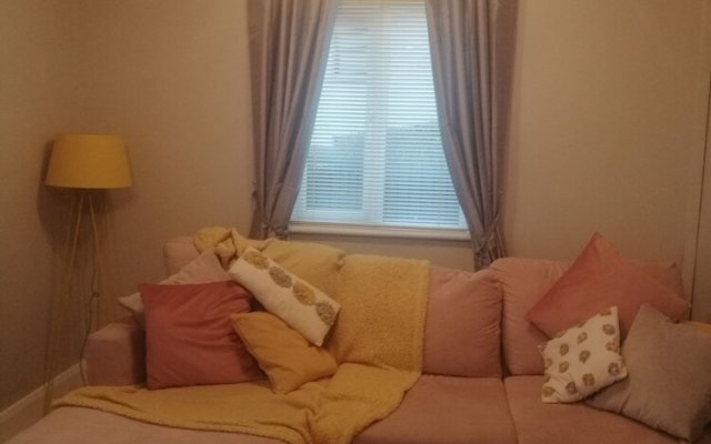 Immaculate 2-bed House in Banbridge