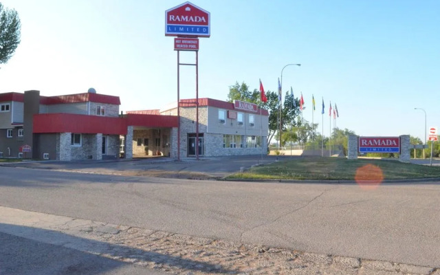 Econo Lodge Inn & Suites