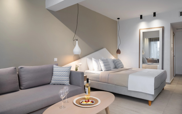 Kassandra Bay Resort, Suites & Spa