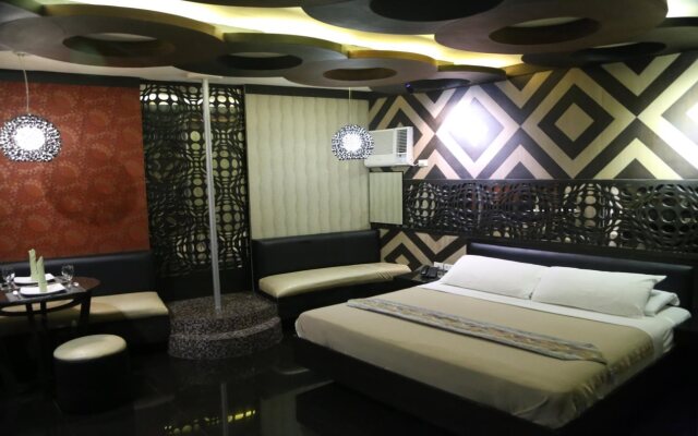 Victoria Court Las Piñas