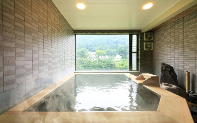 MICASA (Minakami Hot Spring Ryokan)