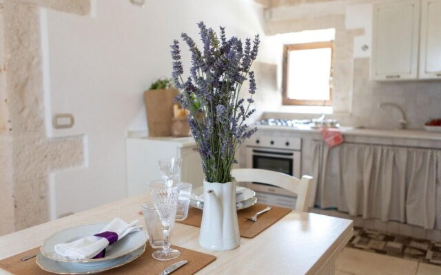 Villa Antica Riconvertita in Dimora di Lusso