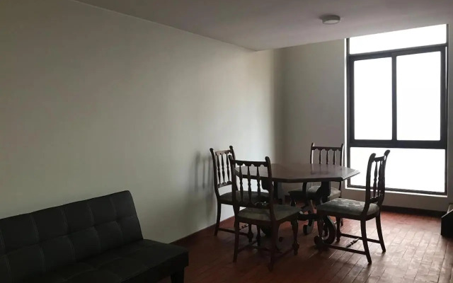 Tezza Apartment two blocks from the American Embassy