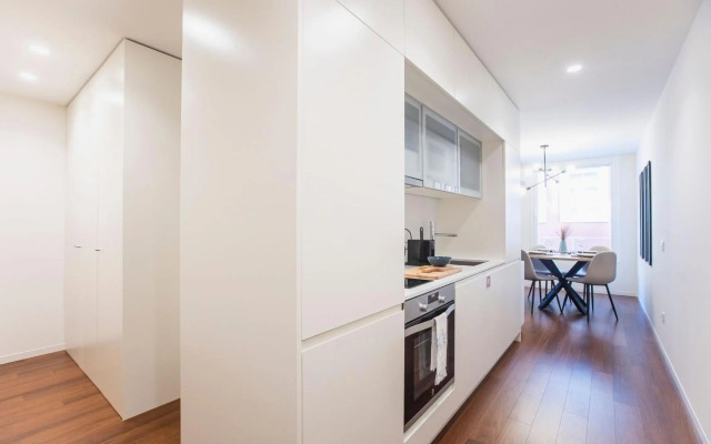 Bombarda Apartments by LovelyStay