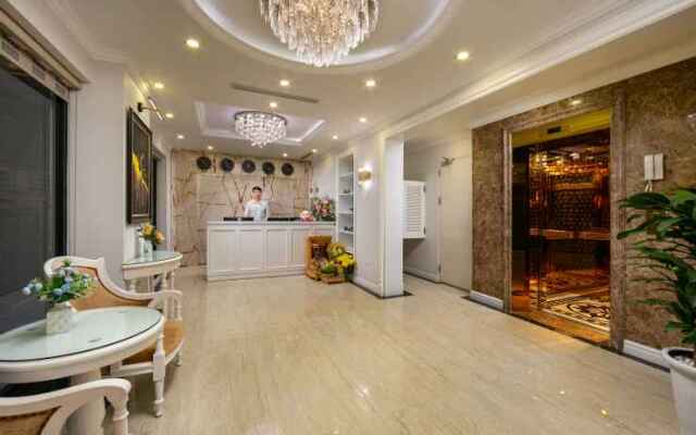 CBon Hotel Do Quang