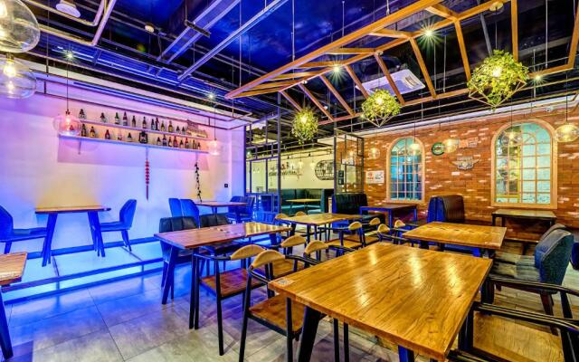 Happy Dragon Saga Hotel Beijing TianAnMen Forbidden City