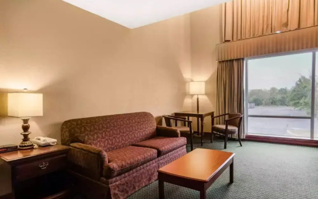 Precious Hotel