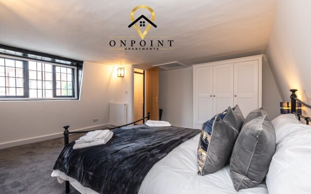 FRESH 2 Bedroom Apt With Parking