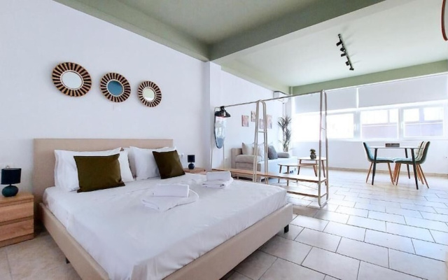 Modern Comfort N' City Vibes Apartment.