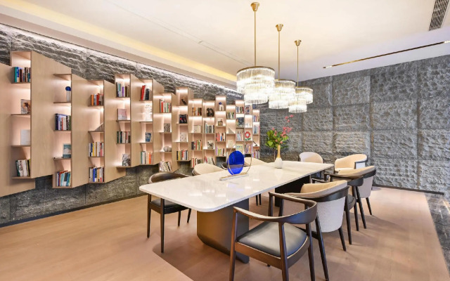 Atour The Tianjin Eye Hotel