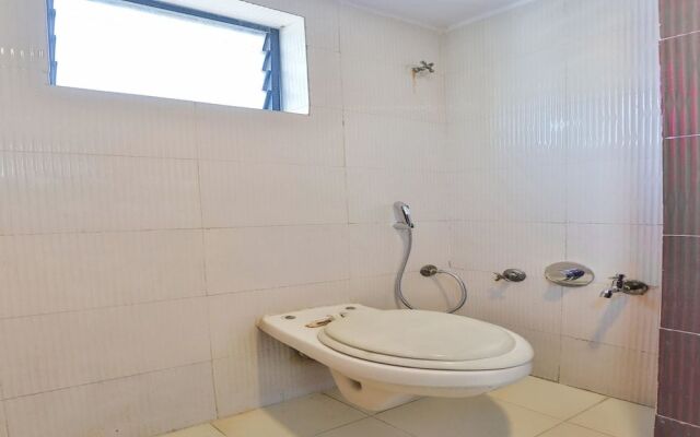 OYO 13398 Hotel Relish