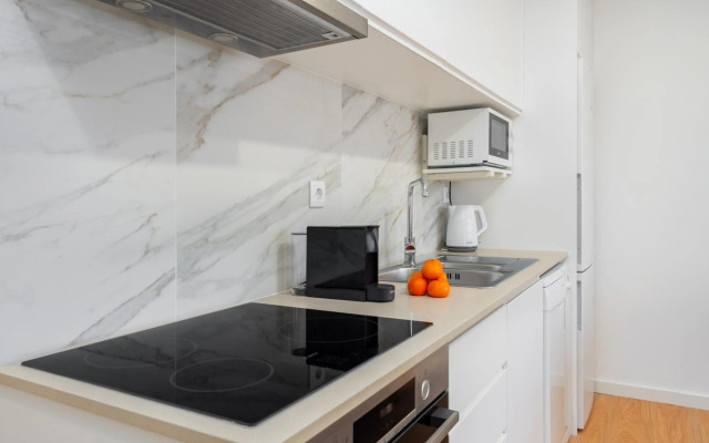 WHome Riverside View Premium Apartment w/ AC & Terrace