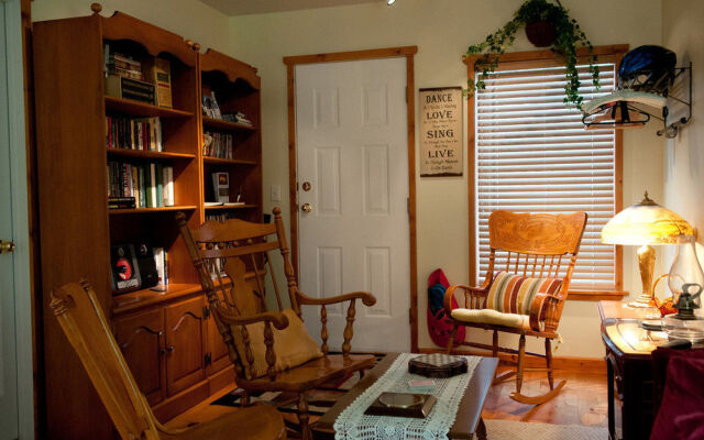 A Guesthouse on Bayview