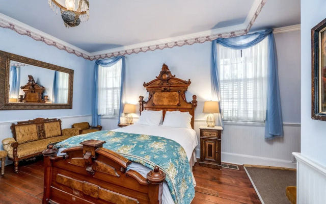 The Dutch Flat Hotel