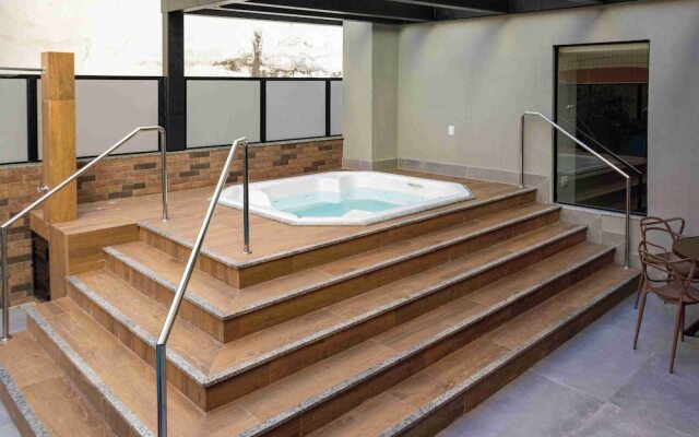 Life Residence