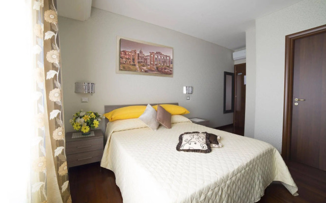 Di Fronte alla Cupola