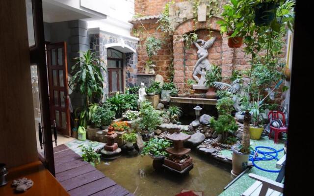 Bac Huong House
