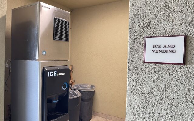 Sunbridge Inn and Suites