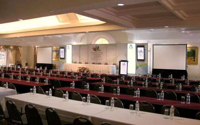 Capital O La Estancia