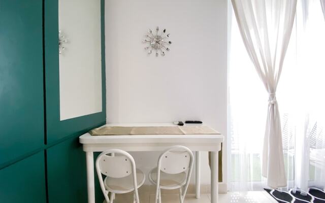 Modern Classic Studio At West Vista Apartment