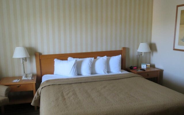 Travelodge by Wyndham Palm Springs