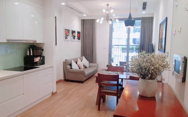 Bom Homestay Vinhomes Times City