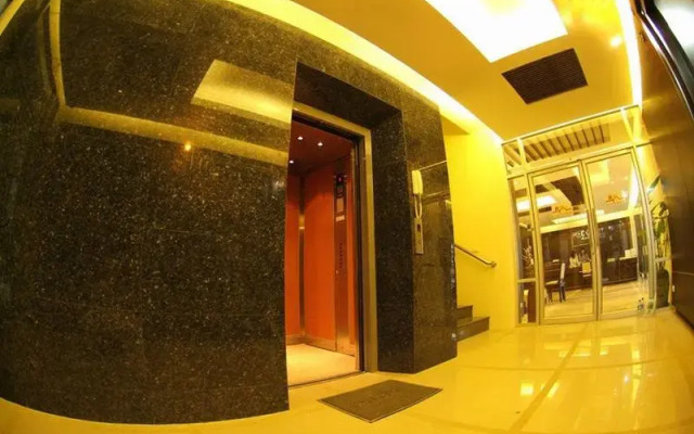 R-Con Residence