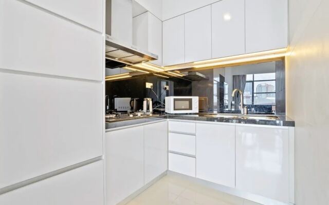 Deluxe2 Paradigm Mall