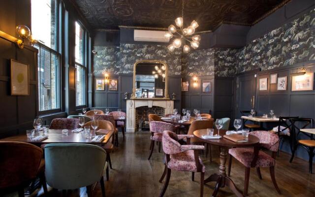 The Clerk & Well Pub & Rooms