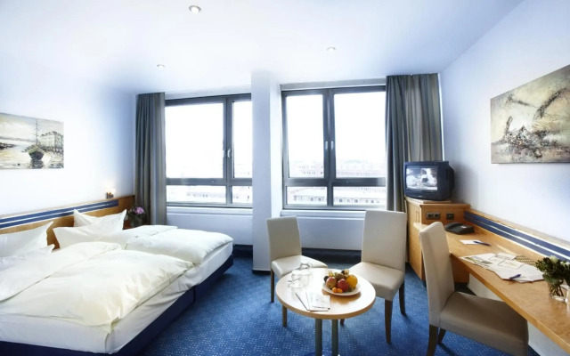 Hotel Astor Kiel by Campanile
