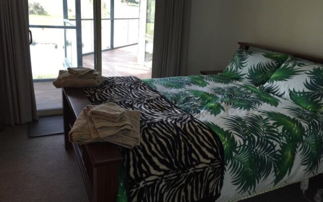 Curdievale Riverfront Lodge