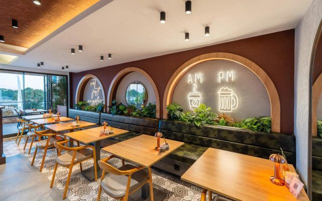 Echinus Lara Hotel