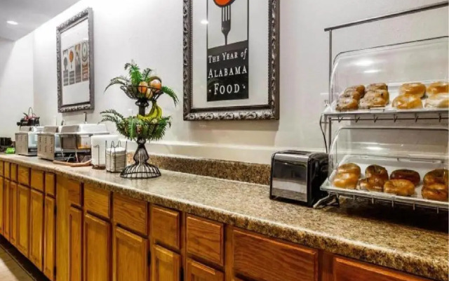 Ramada by Wyndham Birmingham Airport