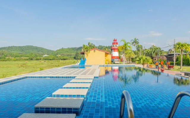 Apinya Resort Bangsarey