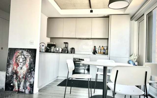 Captivating 2-bed Skyview Apartment in Leeds