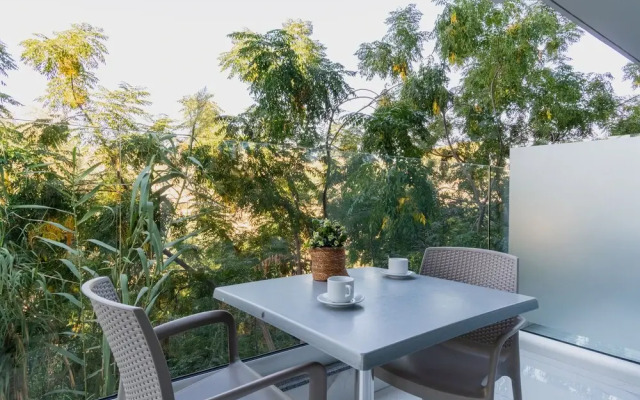 Rio Gardens - Bright Studio w Shared Pool