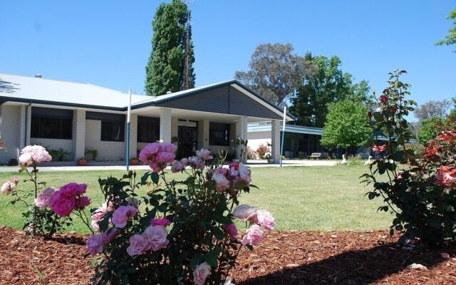 Holbrook Settlers Motel