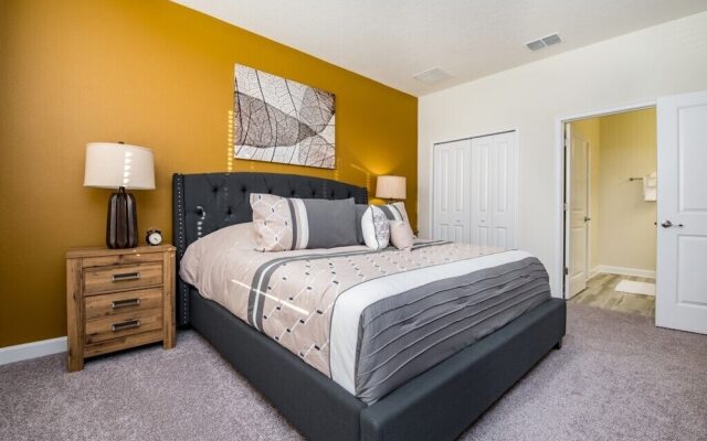 6-Bedroom Villa in Davenport 1517MB