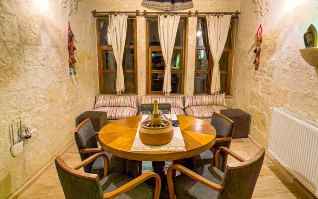 Heritage Cave Suites