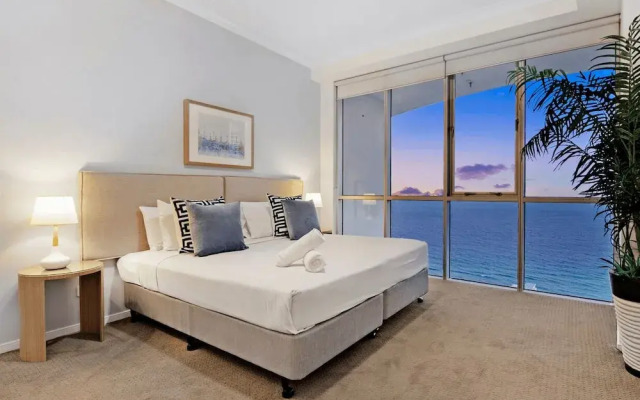 Level 45 Luxury Sub-Penthouse in Surfers