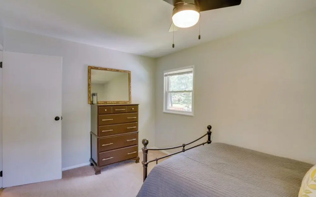 Saratoga Springs Haven w/ Pool + Fire Pit!