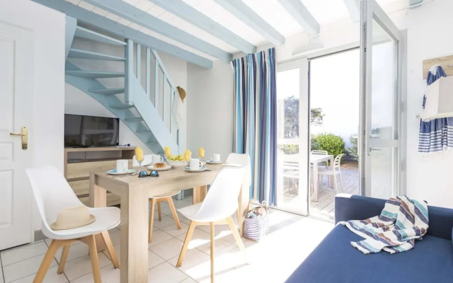 Chic Parkside Apartment