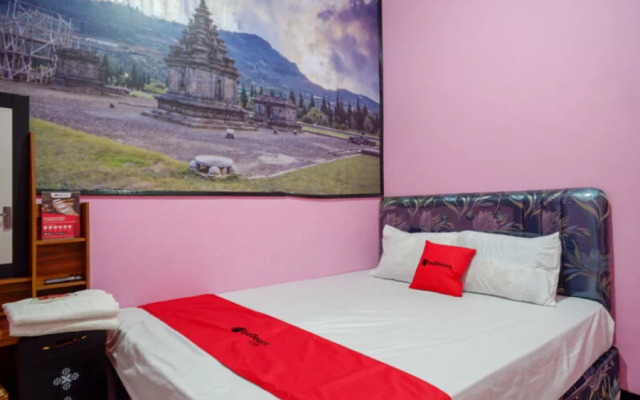 RedDoorz Syariah near Telaga Warna Dieng