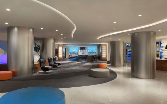 Hyatt Regency Los Angeles International Airport