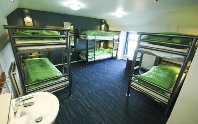 Hostel YHA Poppit Sands